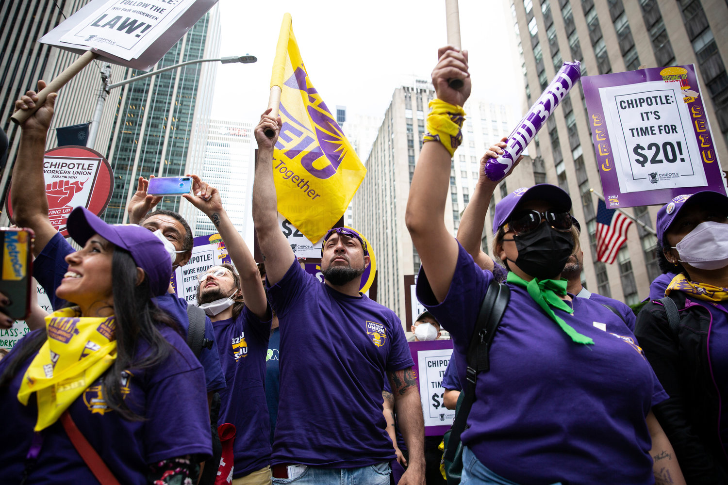 Chipotle will pay NYC workers 20M for violating city’s labor laws