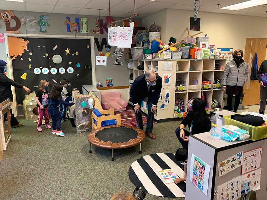 Gov. Jay Inslee visited Phantom Lake Elementary School in Bellevue to evaluate the potential of in-person learning. Photo courtesy of the Governor&rsquo;s Office.