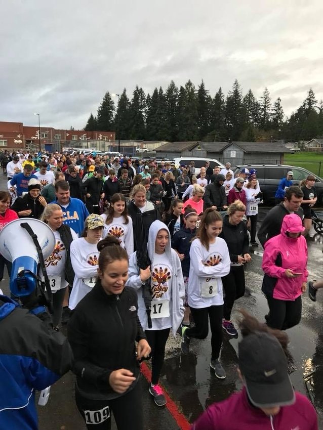 Runners take part in the inaugural Ridgefield Turkey Trot in 2017