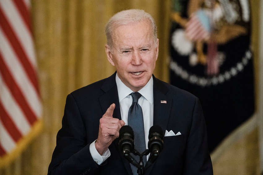 U.S. President Joe Biden delivers remarks in the East Room of the White House, on Feb. 15, 2022 in Washington, D.C. (Kent Nishimura/Los Angeles Times/TNS)
