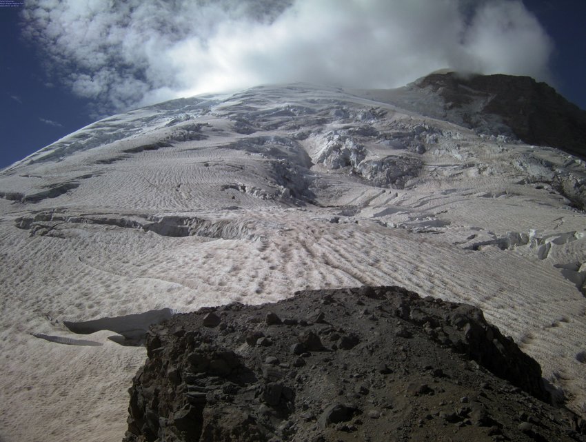 Mount Rainier Not Erupting, Park Service Says After Images Stir