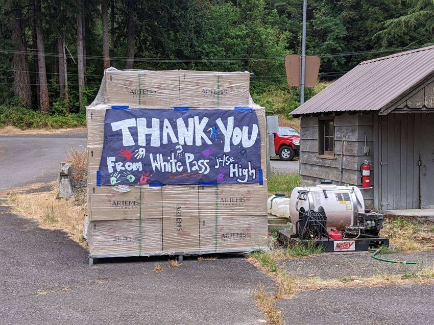 A sign from White Pass students expresses appreciation for firefighters in this image from Gifford Pinchot National Forest.