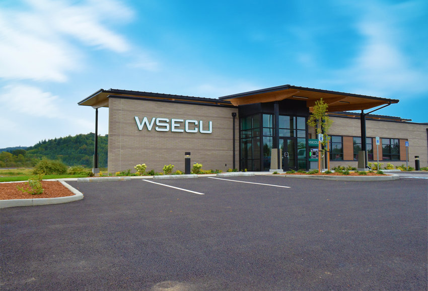 The Chehalis Washington State Employee Credit Union branch opened its new location at 1725 NW Louisiana Ave. Monday. The new building is 4,500 square feet and features four teller &ldquo;pods,&rdquo; allowing both simple and complex visits to be supported in one place.