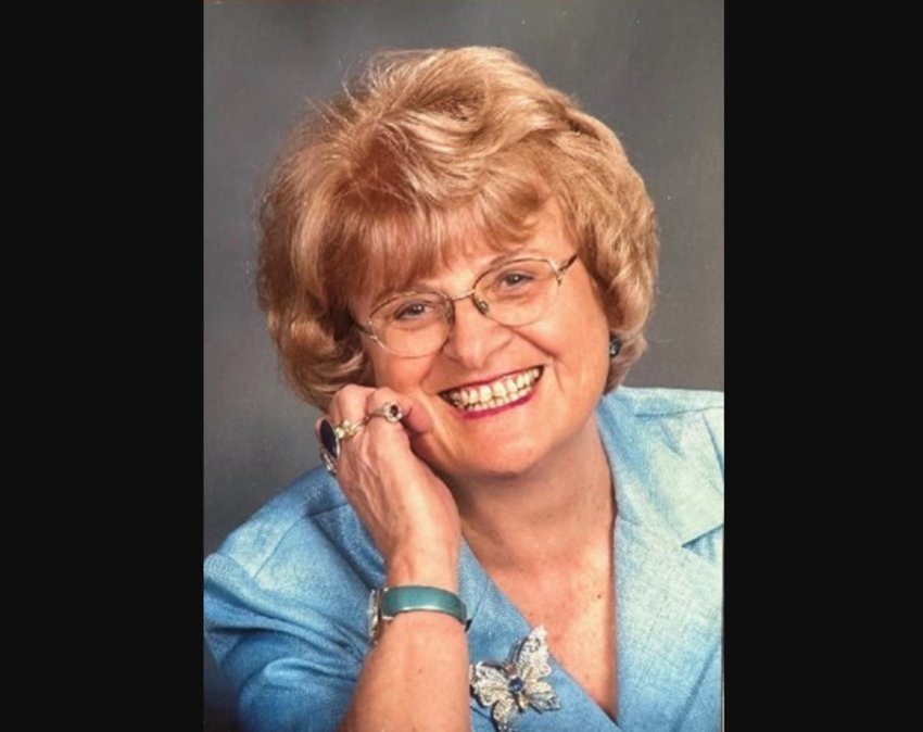 In Loving Memory of JoAnn Buzzard: 1934-2022