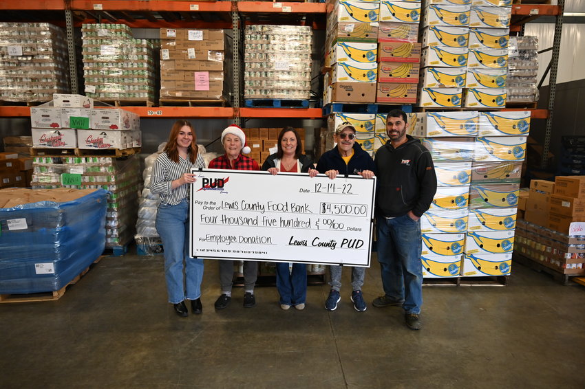 lewis-county-pud-employees-donate-4-500-to-lewis-county-food-bank