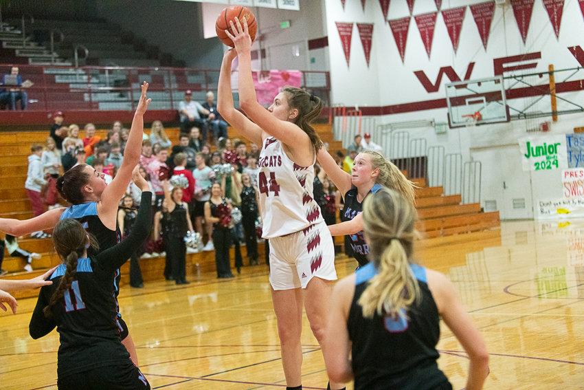 Sophomore Julia Dalan pulls up on a turnaround jumper from the elbow during the first half of W.F. West's 65-36 win over Mark Morris on Dec. 20.
