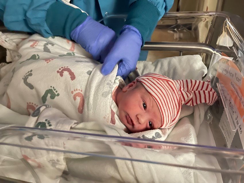Oliver James Harris weighed 6 pounds, 7.1 ounces and was 18.5 inches long. He is the second son of Cede and Eric Harris, of Centralia, and brother of Levi Michael Harris, 21 months. Oliver was delivered by Dr. Jennifer Scalici of the Providence Centralia Women&rsquo;s Center.