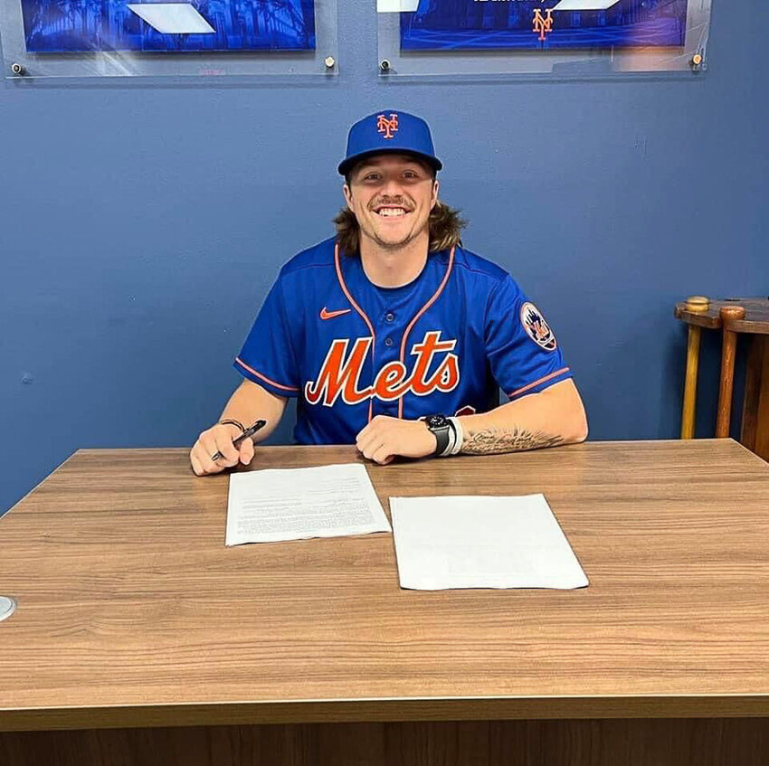 Dakota Hawkins signs is free agent contract with the New York Mets after agreeing to a UDFA deal following the MLB Draft on July 11.