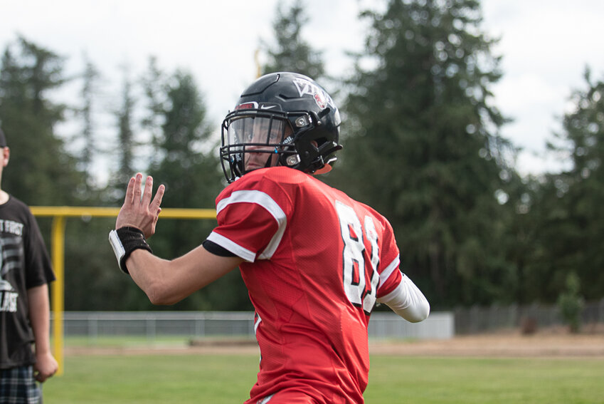 Gio Rodas sets to fire a pass during Oakville's practice on Aug. 22.