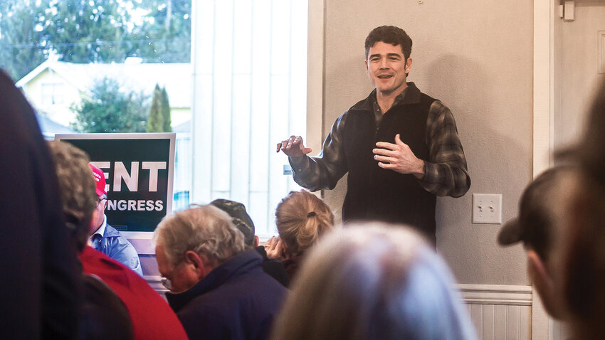 Republican congressional candidate Joe Kent speaks at the Napavine Diner Monday morning.