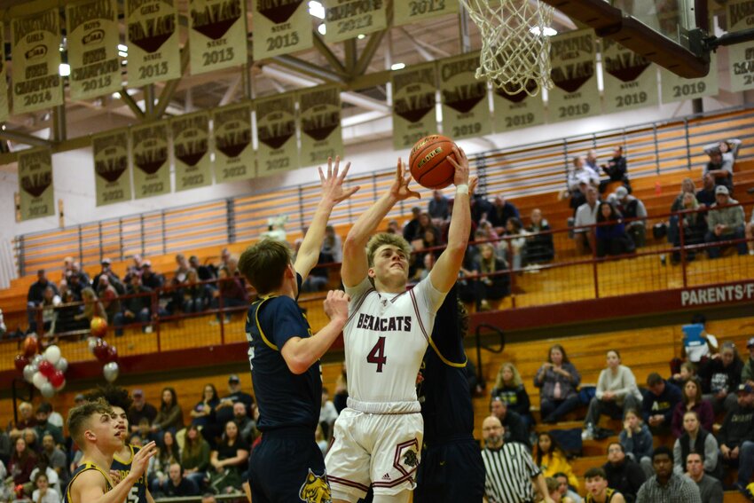 Gage Brumfield attacks the rim during W.F. West's win over Aberdeen on Feb. 1.