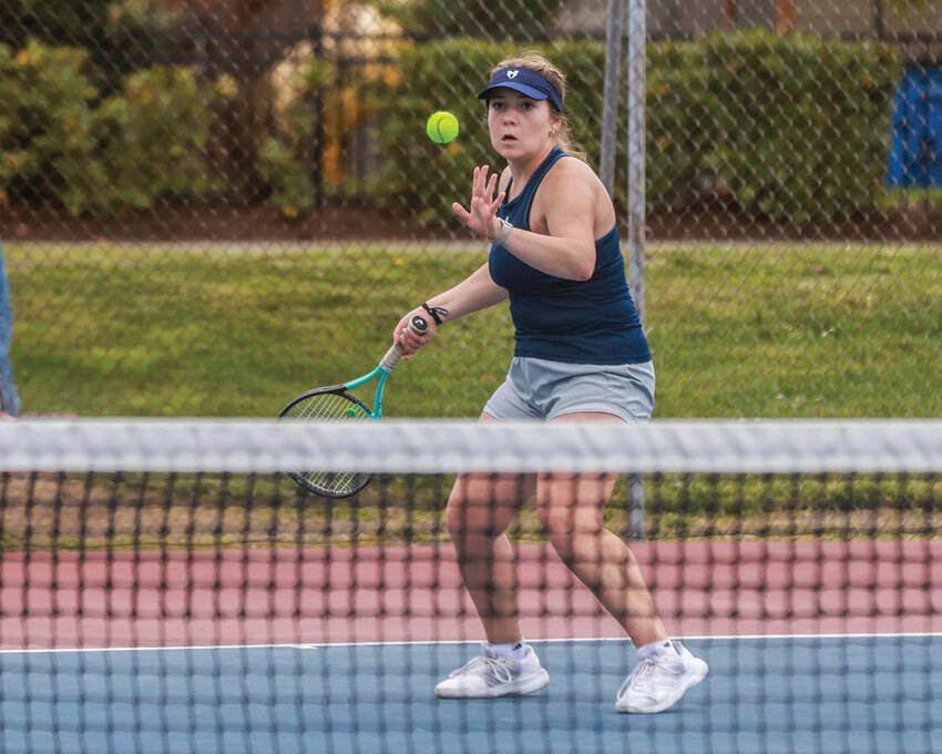 Hockinson&rsquo;s Ashley Suva won in two sets over Ridgefield&rsquo;s Sienna Fulton to help her team claim a 4-3 victory on Wednesday, April 24.