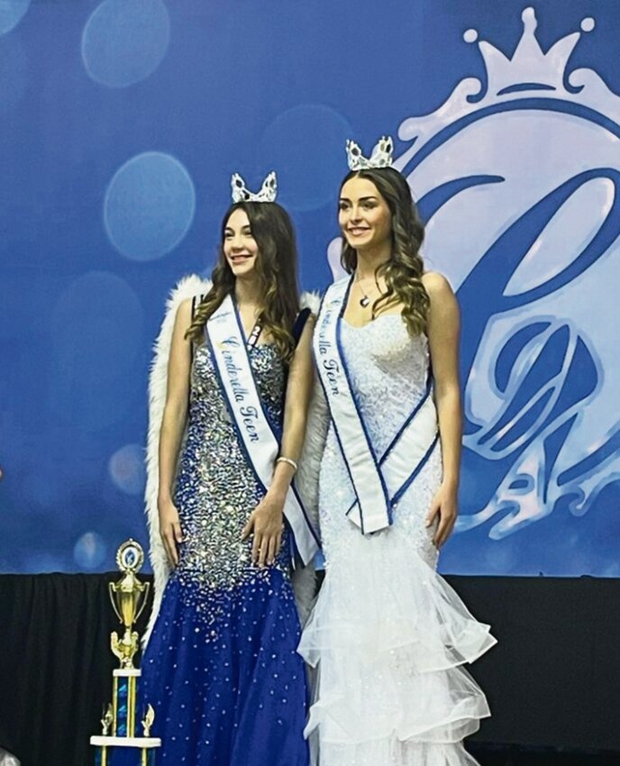 Aurora Decker, left, is crowned the 2024 Washington State Cinderella Teen Queen by the 2023 winner Kaiah Tull.