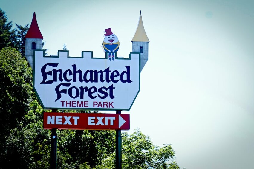 Enchanted Forest, located in Salem, is an Oregon institution. With a fairytale theme, kids rides and live entertainment it's fun for the whole family.